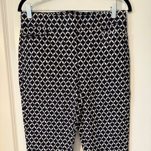 Chico's Navy & White Print Capri's for Woman Sz 1 or US Size 8